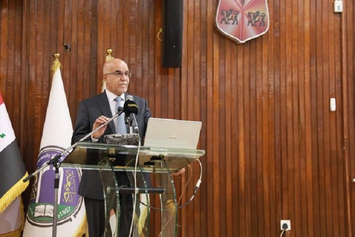 وزير الصحة يحضر احتفالية ترديد القسم الطبي لخريجي كلية الطب في جامعة بغداد
